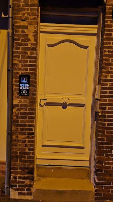 Appartement Le Royal Billy à Dreux Extérieur photo
