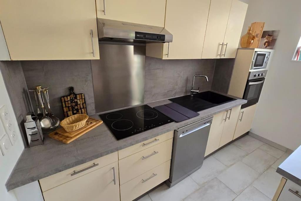 Appartement Le Royal Billy à Dreux Extérieur photo